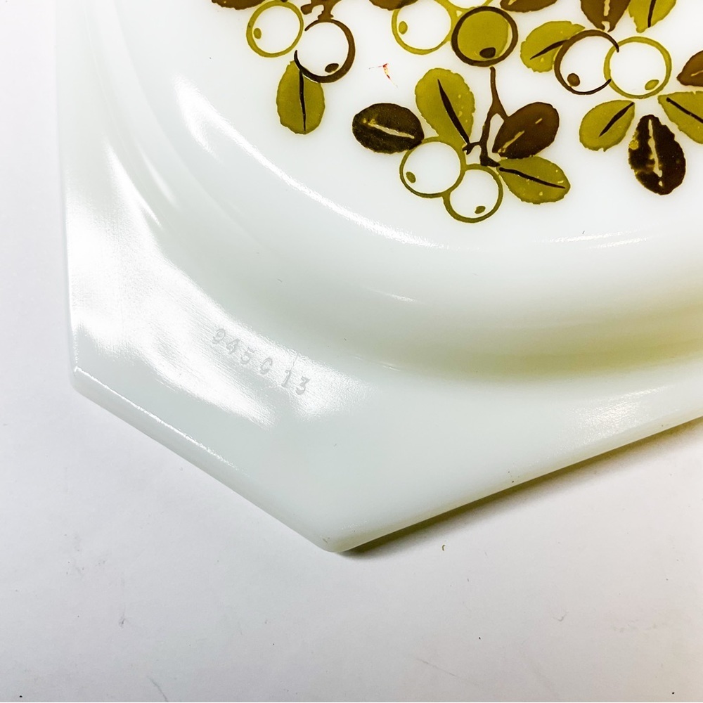 VINTAGE Pyrex Avocado Green Olive Pattern Casserole Dish With Lid MCM Retro - Picture 8 of 10